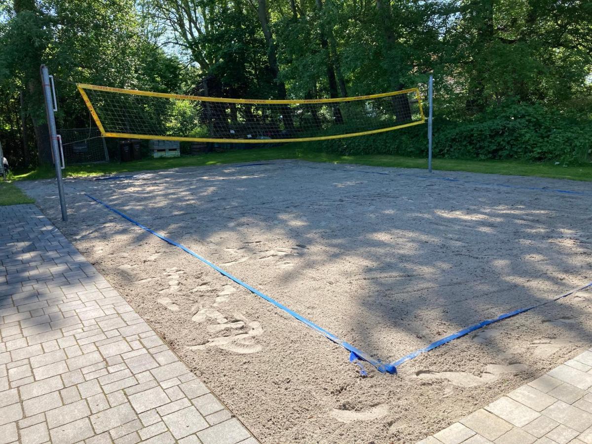 Ferienhaeuser Boddenstrand Wiek auf Rügen المظهر الخارجي الصورة